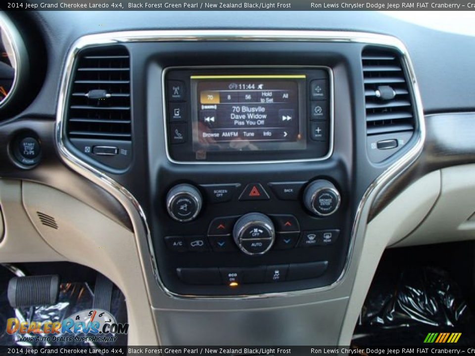2014 Jeep Grand Cherokee Laredo 4x4 Black Forest Green Pearl / New Zealand Black/Light Frost Photo #16