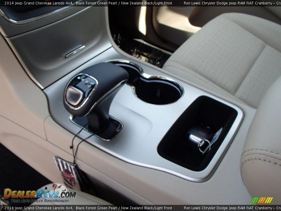 2014 Jeep Grand Cherokee Laredo 4x4 Black Forest Green Pearl / New Zealand Black/Light Frost Photo #17
