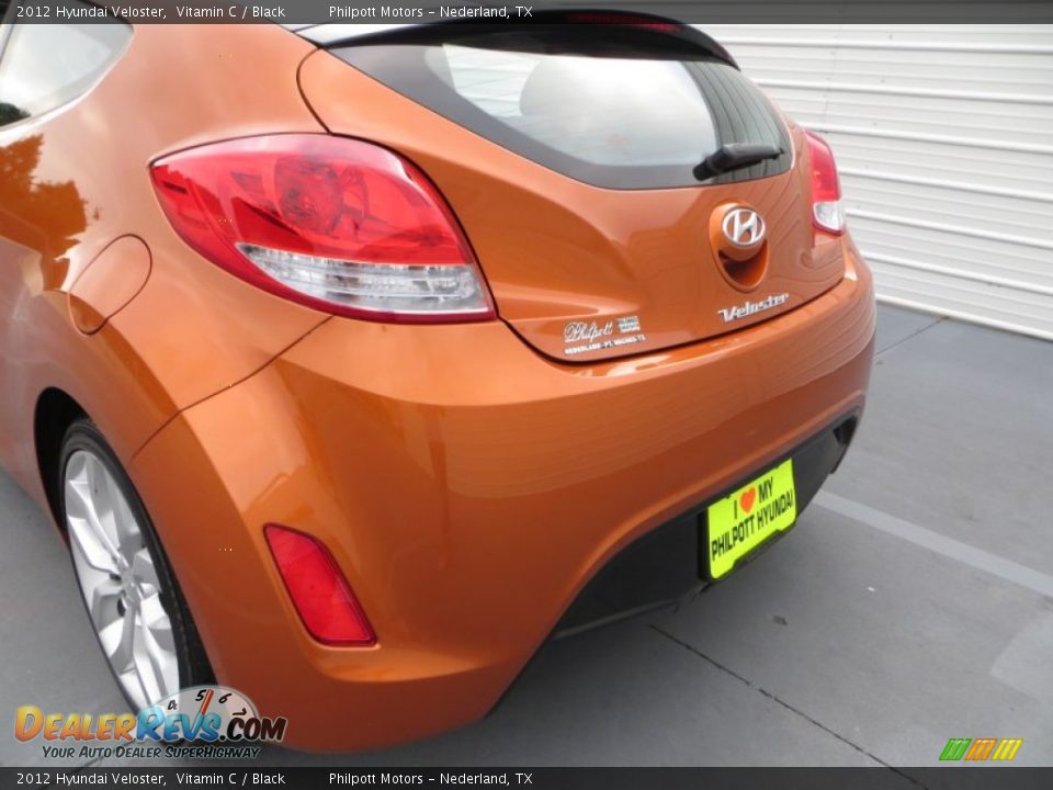 2012 Hyundai Veloster Vitamin C / Black Photo #19