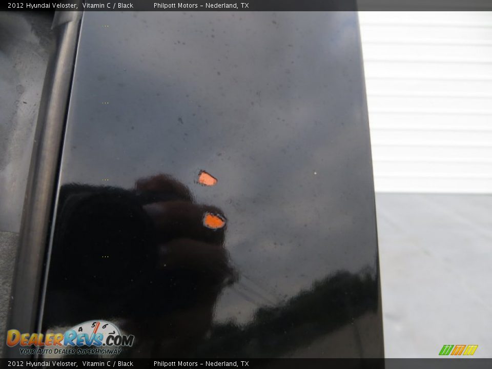 2012 Hyundai Veloster Vitamin C / Black Photo #20