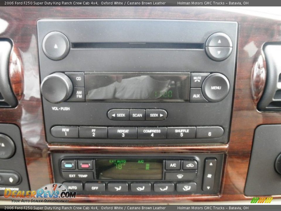 Controls of 2006 Ford F250 Super Duty King Ranch Crew Cab 4x4 Photo #10