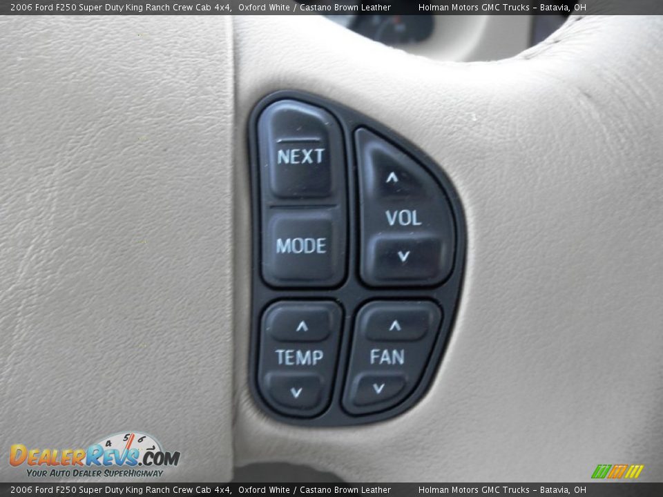 Controls of 2006 Ford F250 Super Duty King Ranch Crew Cab 4x4 Photo #14