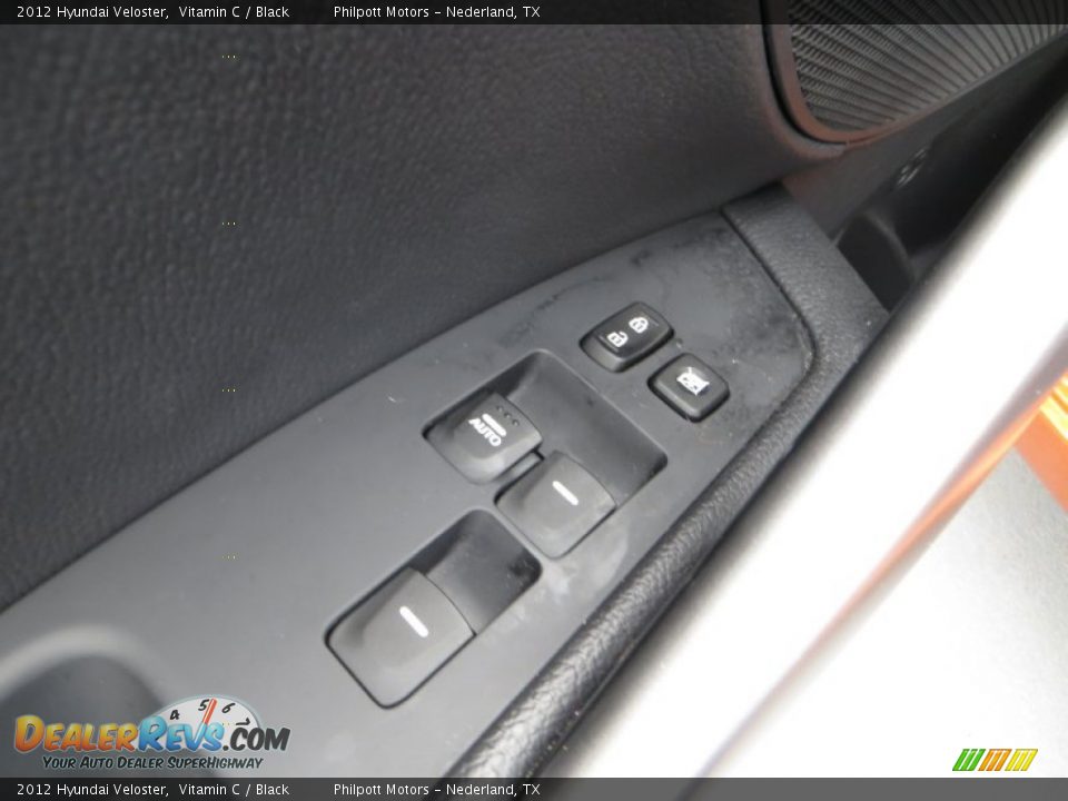 2012 Hyundai Veloster Vitamin C / Black Photo #30