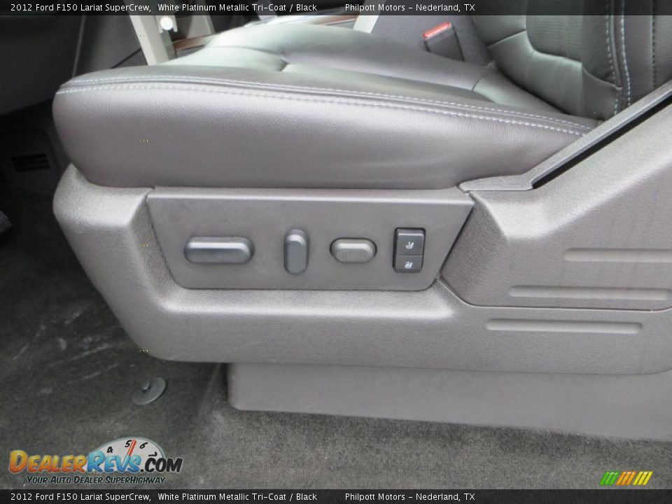 2012 Ford F150 Lariat SuperCrew White Platinum Metallic Tri-Coat / Black Photo #33