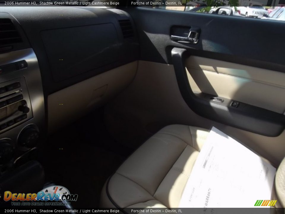 2006 Hummer H3 Shadow Green Metallic / Light Cashmere Beige Photo #17