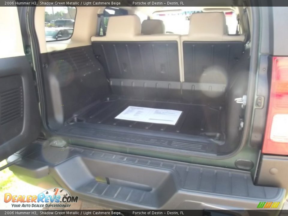 2006 Hummer H3 Shadow Green Metallic / Light Cashmere Beige Photo #19