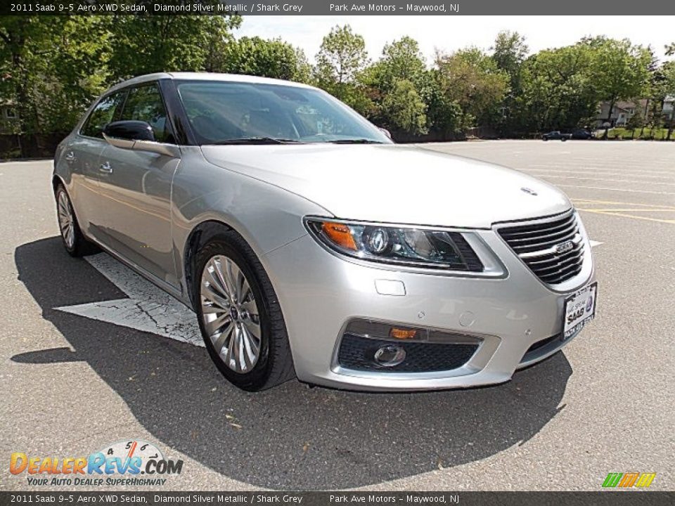 Front 3/4 View of 2011 Saab 9-5 Aero XWD Sedan Photo #7