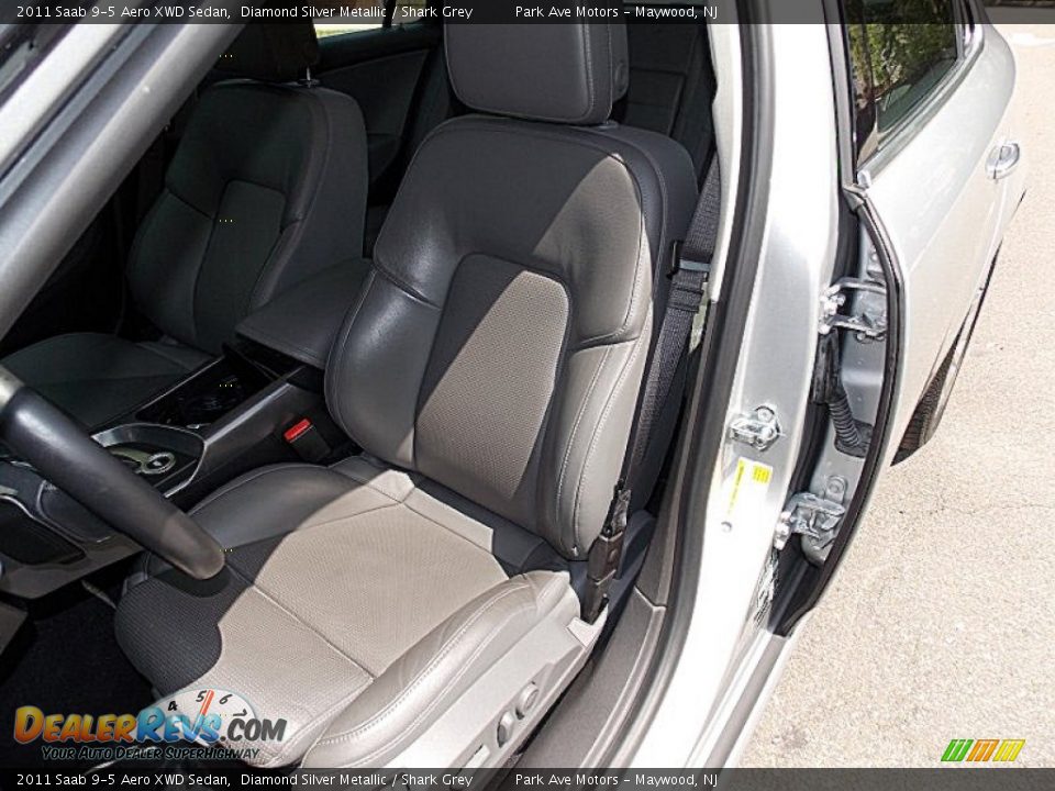 2011 Saab 9-5 Aero XWD Sedan Diamond Silver Metallic / Shark Grey Photo #10