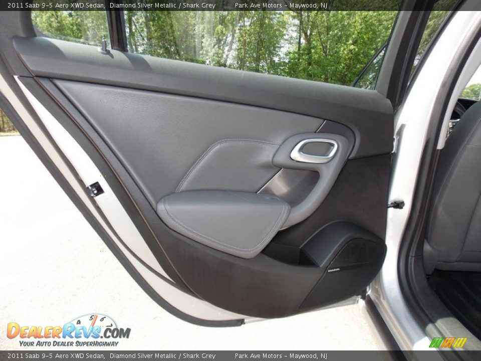 Door Panel of 2011 Saab 9-5 Aero XWD Sedan Photo #14