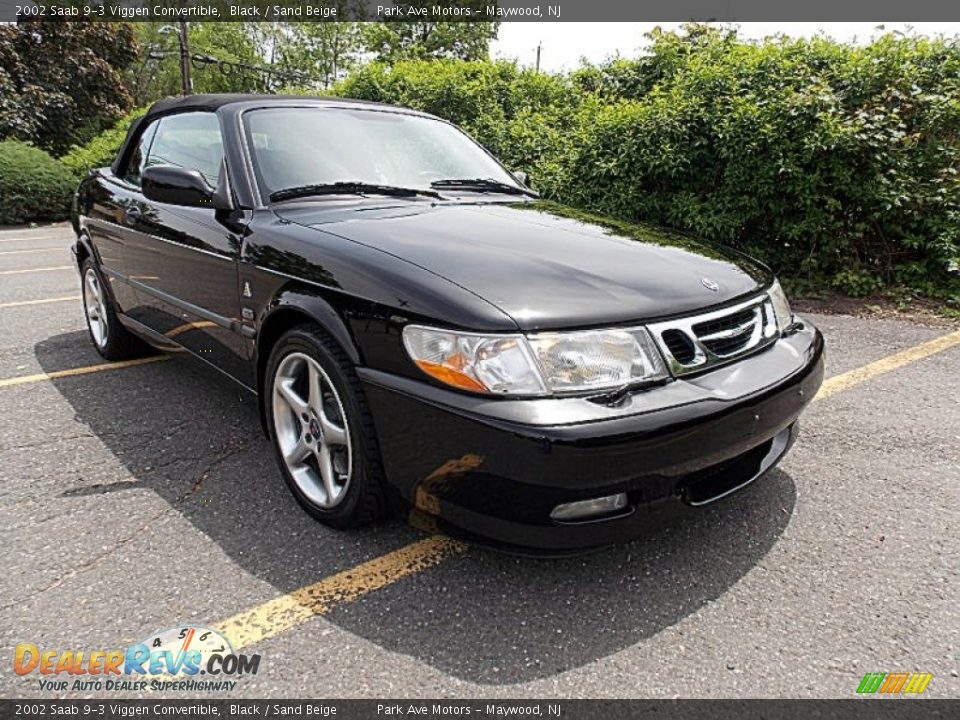Front 3/4 View of 2002 Saab 9-3 Viggen Convertible Photo #7