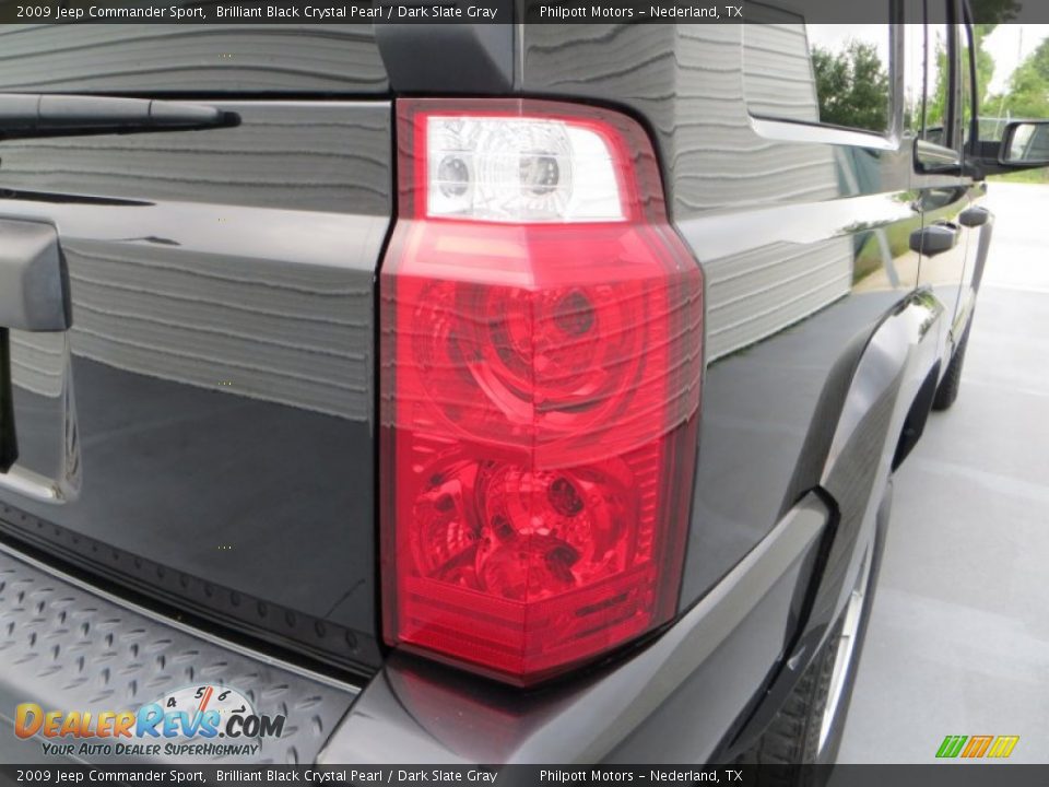 2009 Jeep Commander Sport Brilliant Black Crystal Pearl / Dark Slate Gray Photo #20