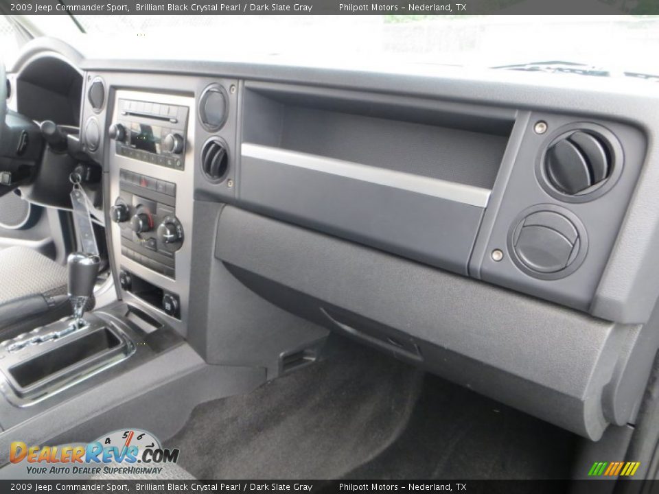 2009 Jeep Commander Sport Brilliant Black Crystal Pearl / Dark Slate Gray Photo #27