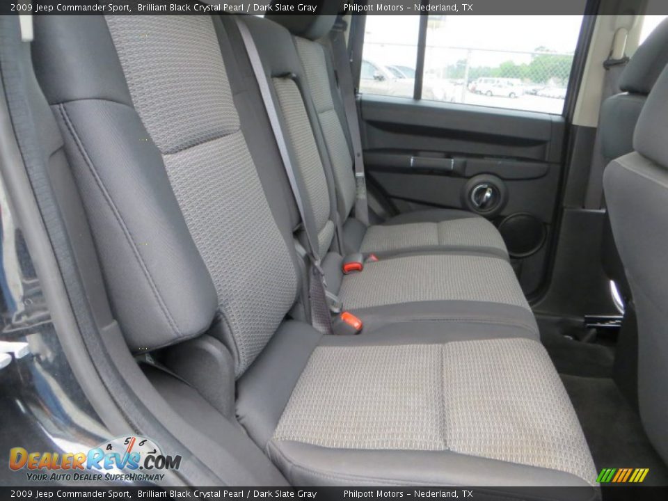 2009 Jeep Commander Sport Brilliant Black Crystal Pearl / Dark Slate Gray Photo #30
