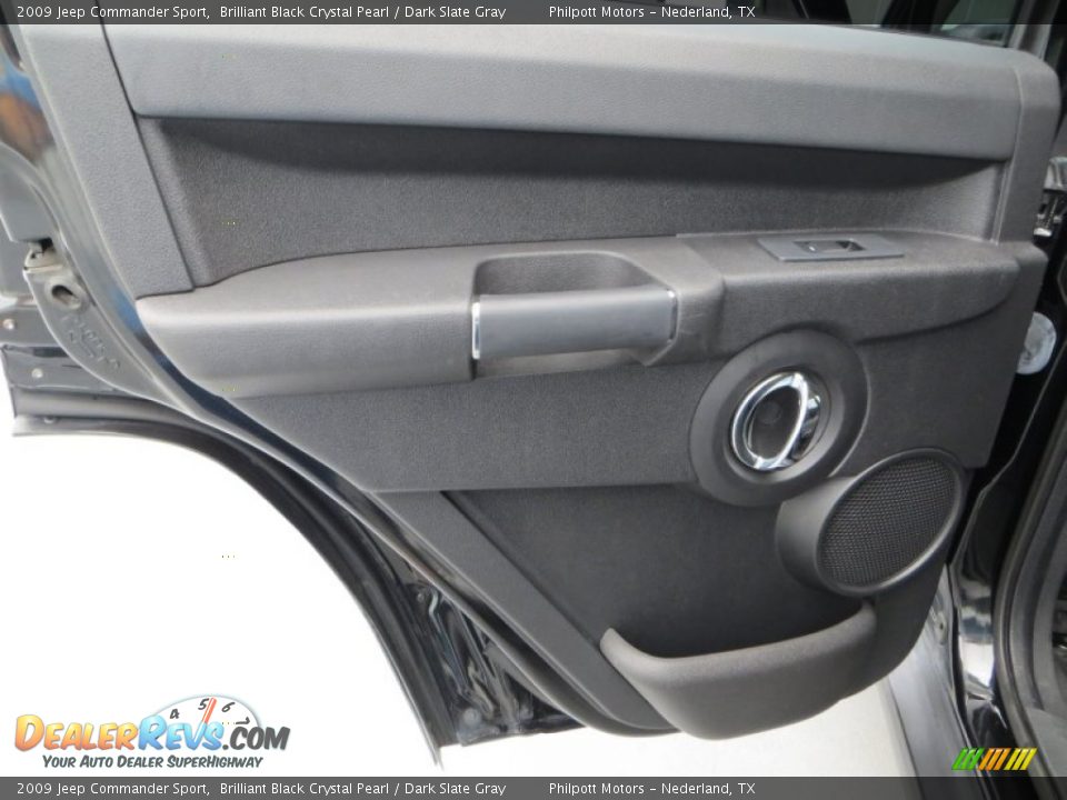 2009 Jeep Commander Sport Brilliant Black Crystal Pearl / Dark Slate Gray Photo #32