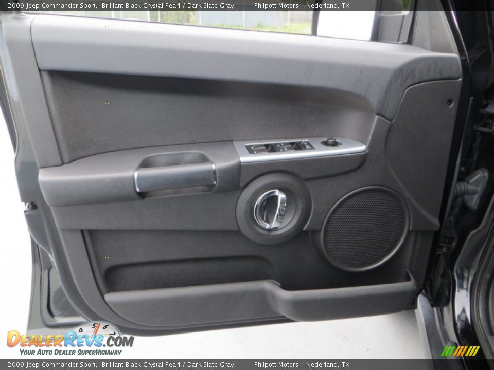 2009 Jeep Commander Sport Brilliant Black Crystal Pearl / Dark Slate Gray Photo #34