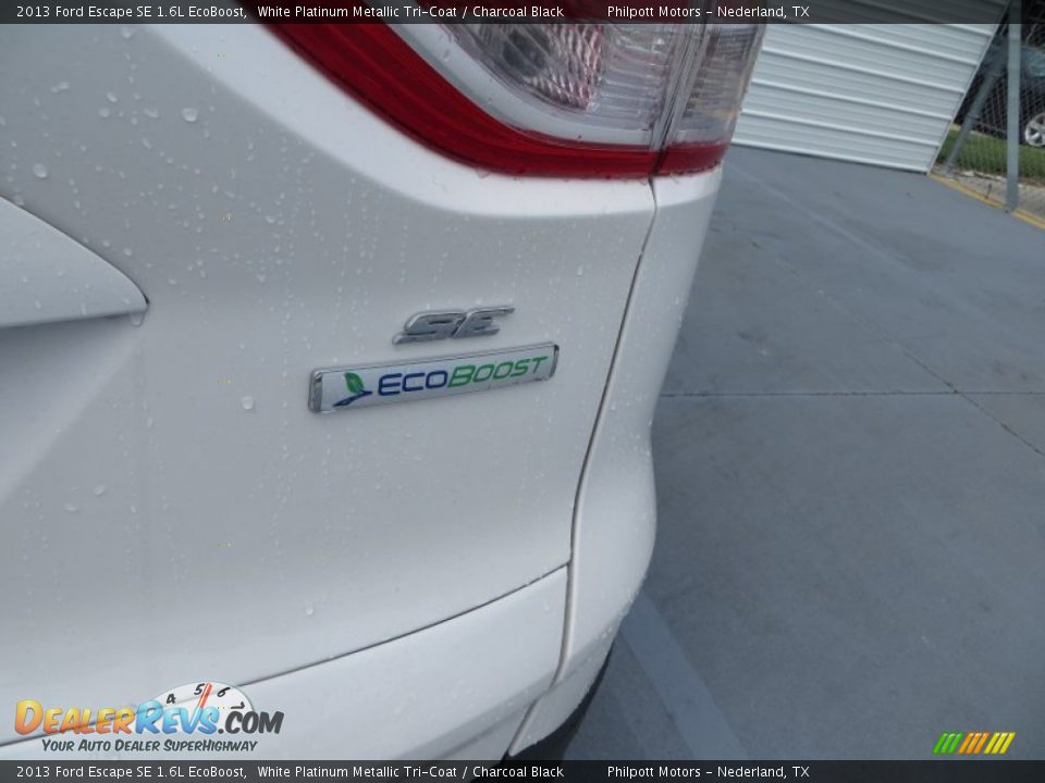 2013 Ford Escape SE 1.6L EcoBoost White Platinum Metallic Tri-Coat / Charcoal Black Photo #7