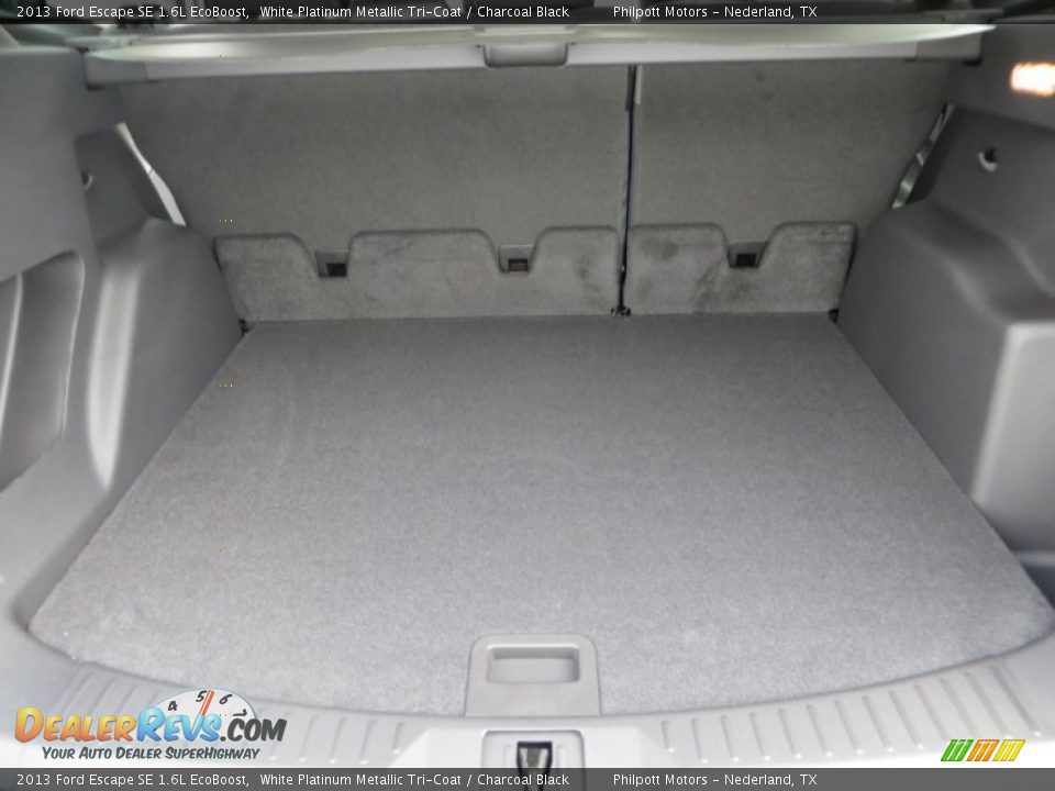 2013 Ford Escape SE 1.6L EcoBoost White Platinum Metallic Tri-Coat / Charcoal Black Photo #15