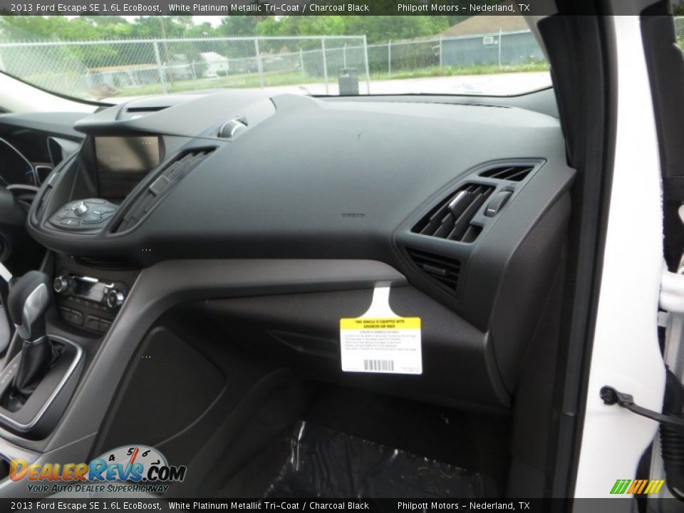 2013 Ford Escape SE 1.6L EcoBoost White Platinum Metallic Tri-Coat / Charcoal Black Photo #19