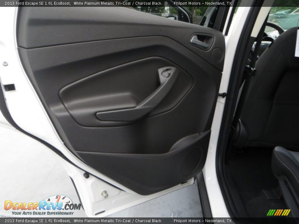 2013 Ford Escape SE 1.6L EcoBoost White Platinum Metallic Tri-Coat / Charcoal Black Photo #20