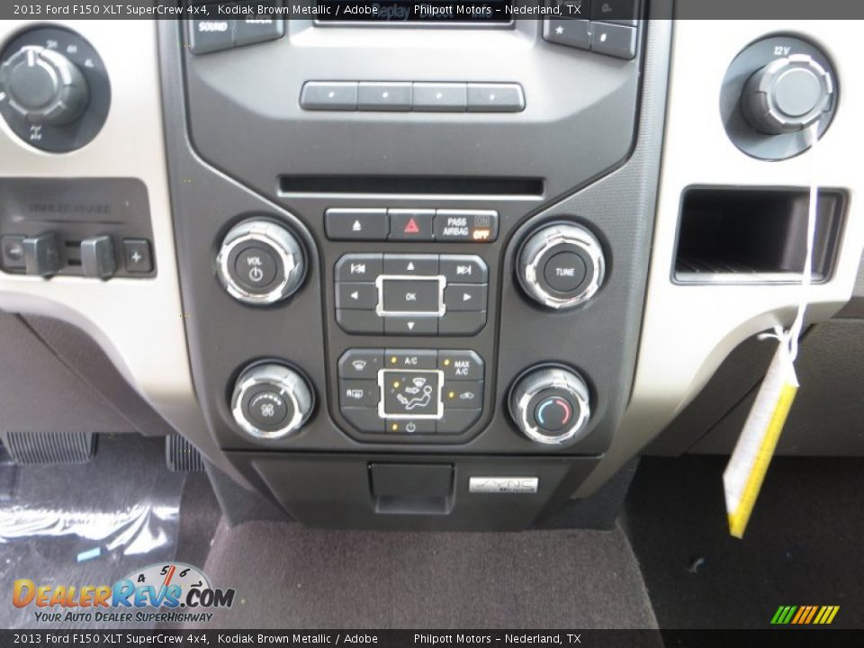 2013 Ford F150 XLT SuperCrew 4x4 Kodiak Brown Metallic / Adobe Photo #32