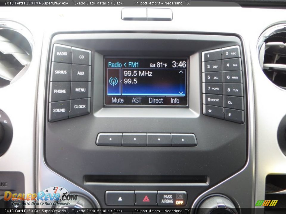 Controls of 2013 Ford F150 FX4 SuperCrew 4x4 Photo #30