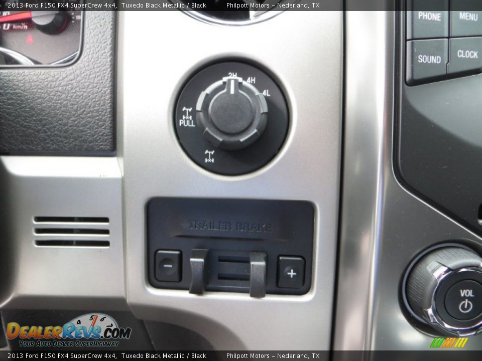 Controls of 2013 Ford F150 FX4 SuperCrew 4x4 Photo #33