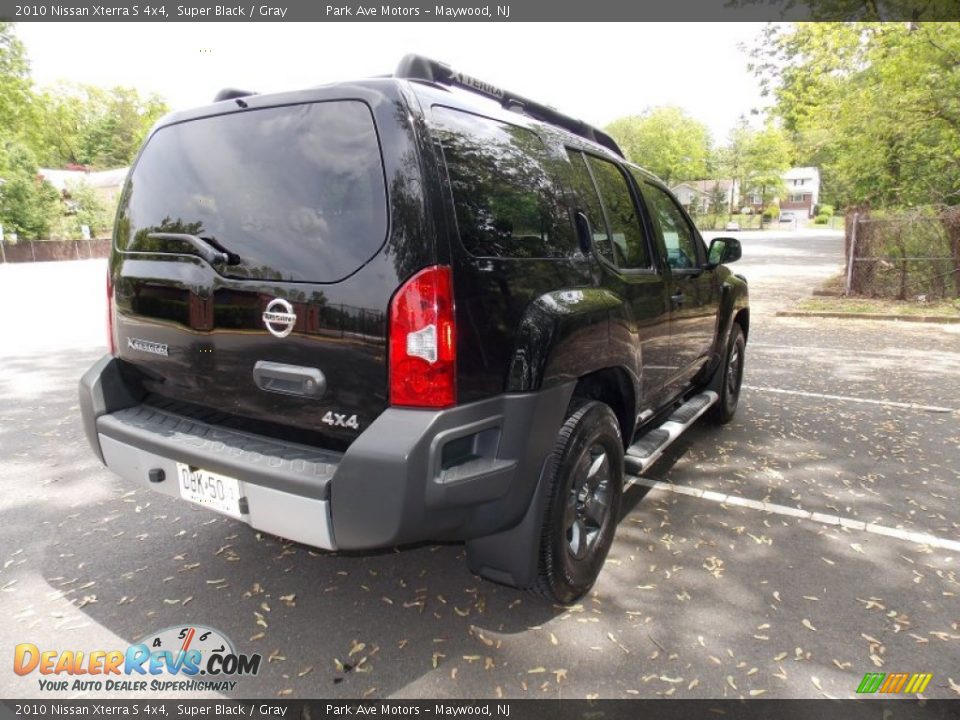 2010 Nissan Xterra S 4x4 Super Black / Gray Photo #5