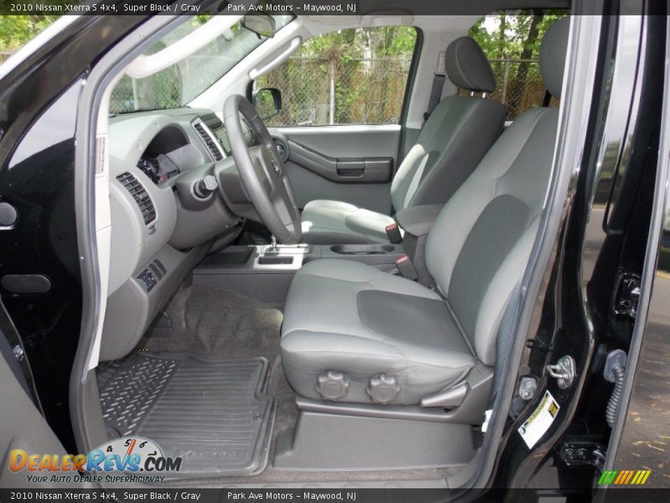 2010 Nissan Xterra S 4x4 Super Black / Gray Photo #11