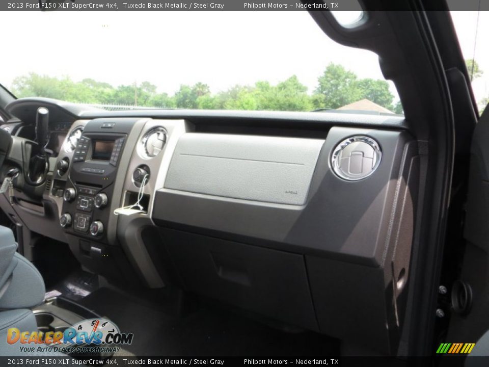 2013 Ford F150 XLT SuperCrew 4x4 Tuxedo Black Metallic / Steel Gray Photo #21