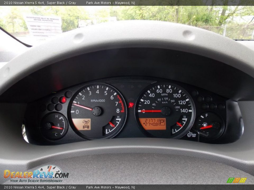 2010 Nissan Xterra S 4x4 Super Black / Gray Photo #30