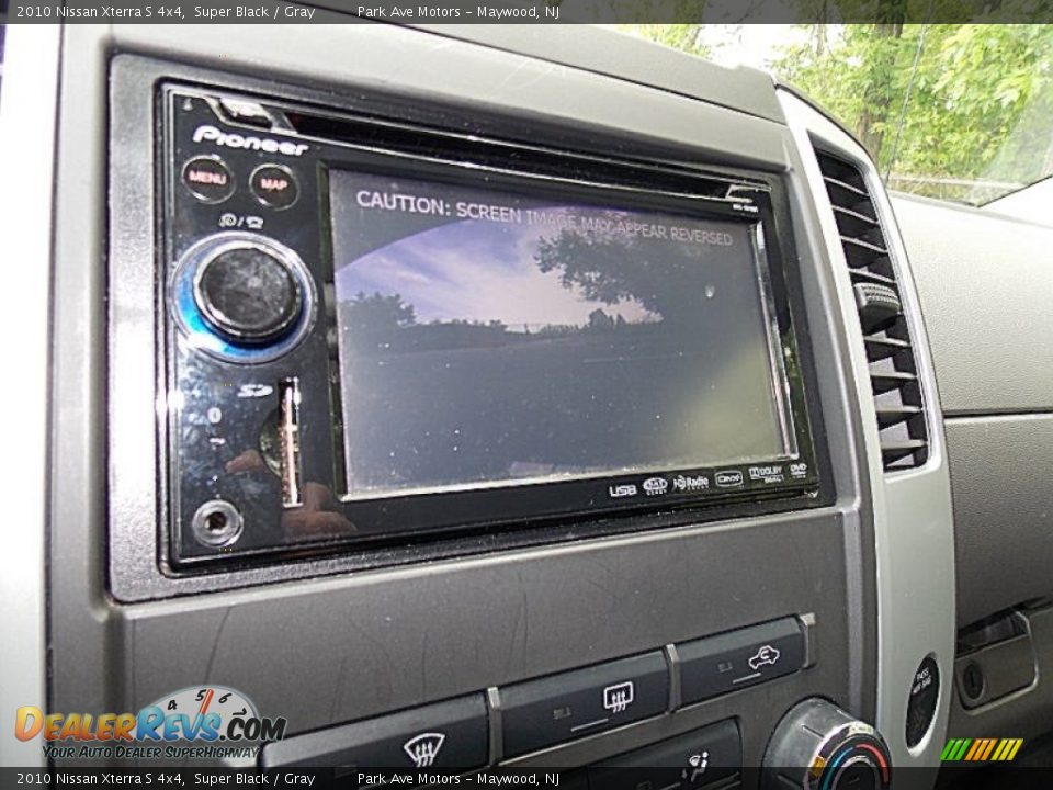 2010 Nissan Xterra S 4x4 Super Black / Gray Photo #32
