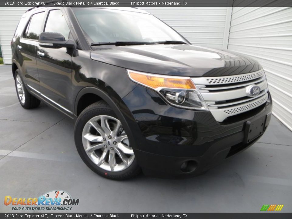 2013 Ford Explorer XLT Tuxedo Black Metallic / Charcoal Black Photo #1