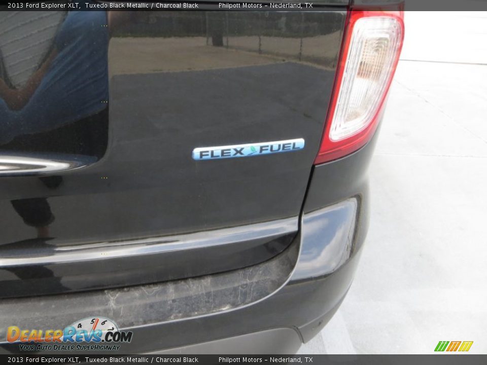 2013 Ford Explorer XLT Tuxedo Black Metallic / Charcoal Black Photo #7