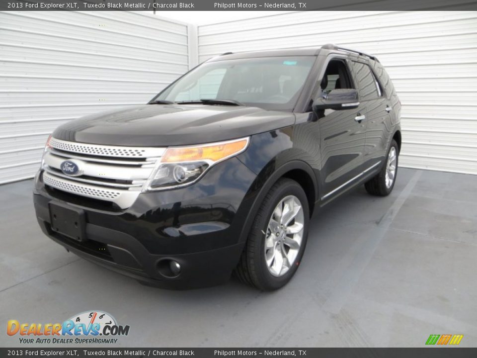 2013 Ford Explorer XLT Tuxedo Black Metallic / Charcoal Black Photo #9