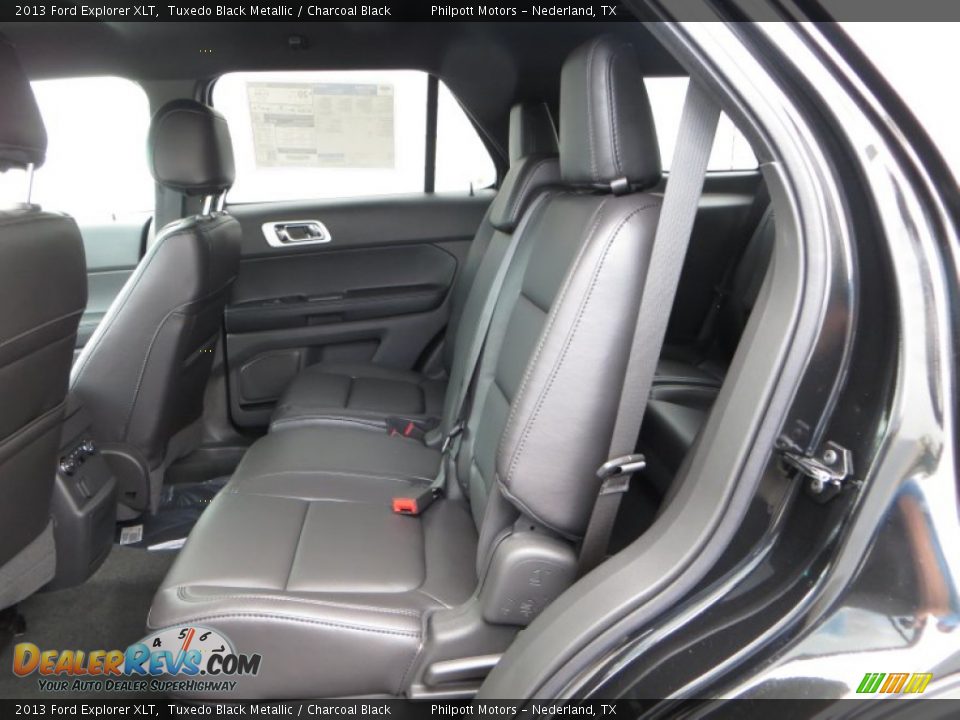 2013 Ford Explorer XLT Tuxedo Black Metallic / Charcoal Black Photo #21