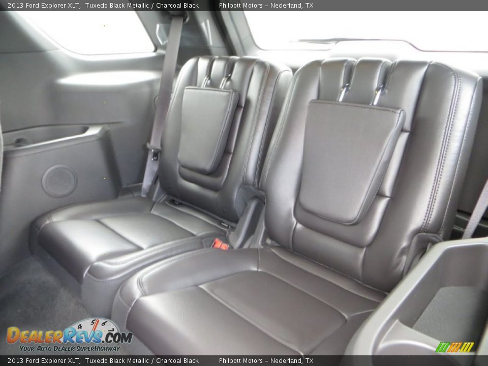 2013 Ford Explorer XLT Tuxedo Black Metallic / Charcoal Black Photo #22