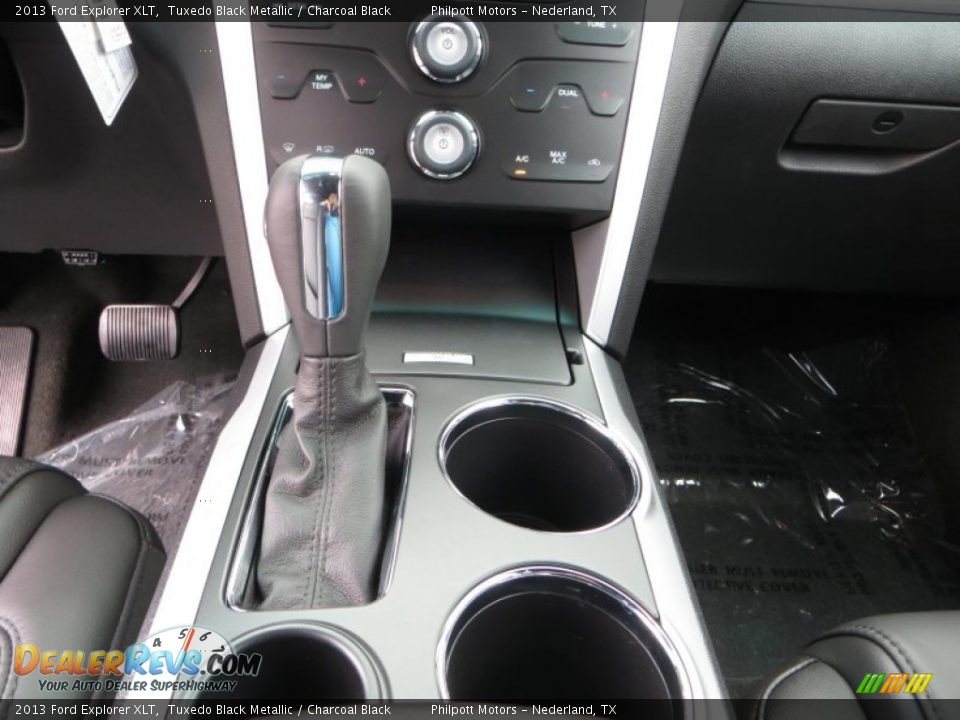 2013 Ford Explorer XLT Tuxedo Black Metallic / Charcoal Black Photo #30