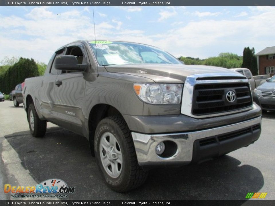 2011 Toyota Tundra Double Cab 4x4 Pyrite Mica / Sand Beige Photo #4