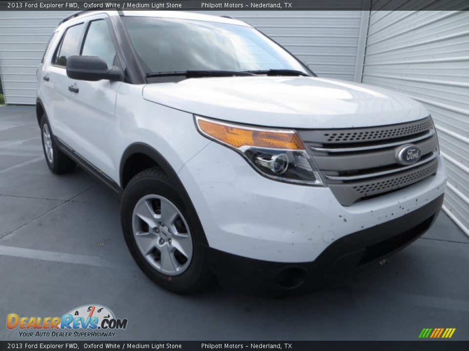 2013 Ford Explorer FWD Oxford White / Medium Light Stone Photo #2
