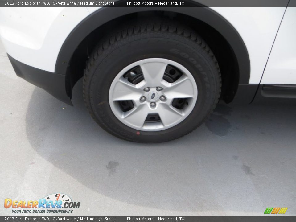 2013 Ford Explorer FWD Oxford White / Medium Light Stone Photo #11