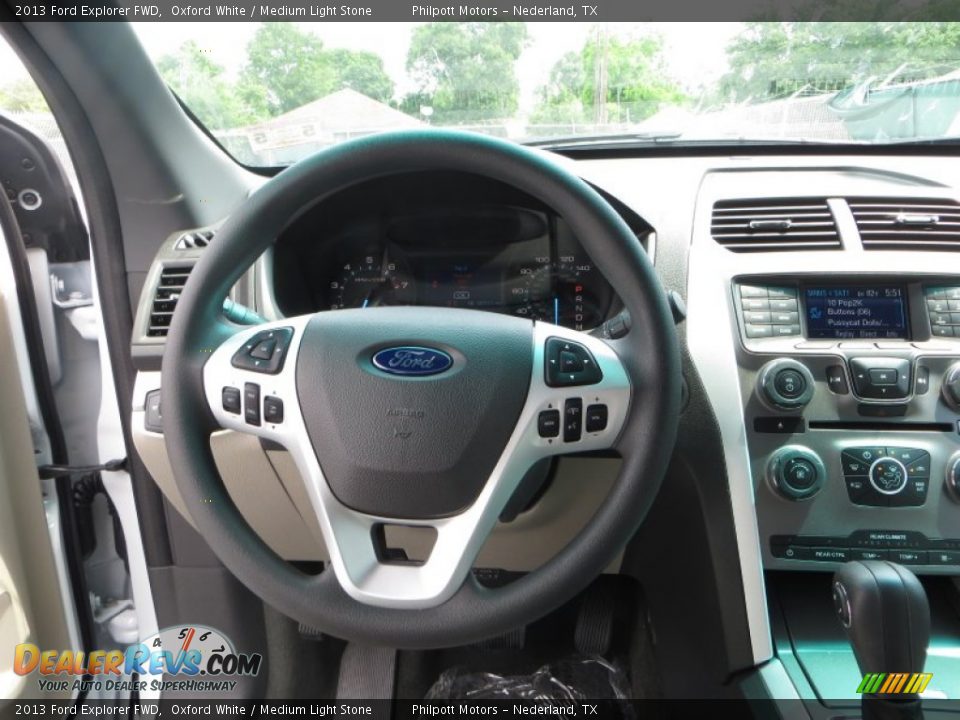 2013 Ford Explorer FWD Oxford White / Medium Light Stone Photo #28