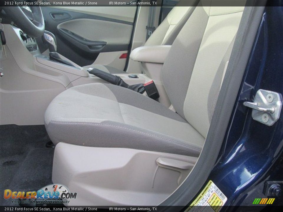 2012 Ford Focus SE Sedan Kona Blue Metallic / Stone Photo #8