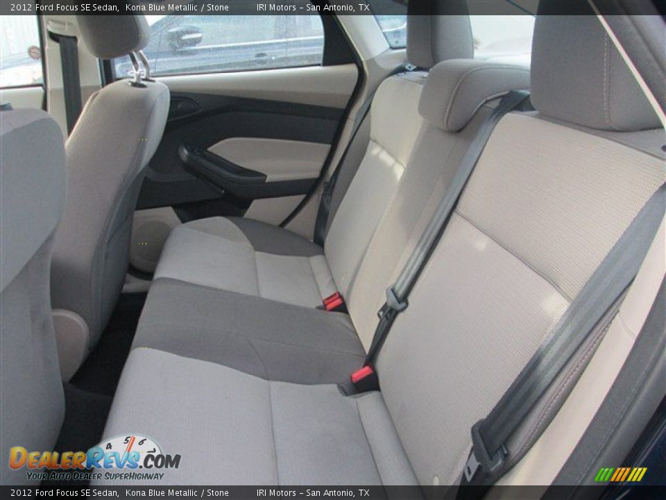 2012 Ford Focus SE Sedan Kona Blue Metallic / Stone Photo #10