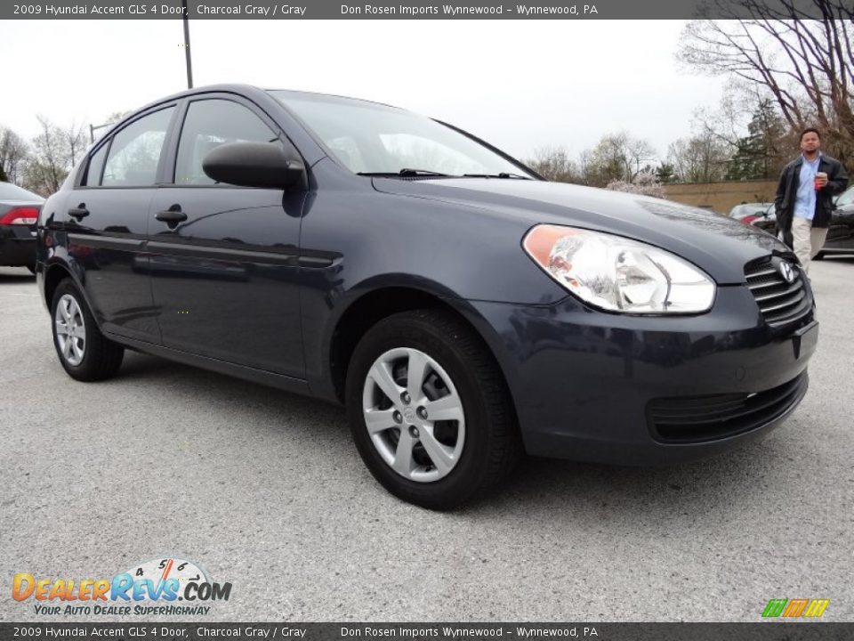 2009 Hyundai Accent GLS 4 Door Charcoal Gray / Gray Photo #6