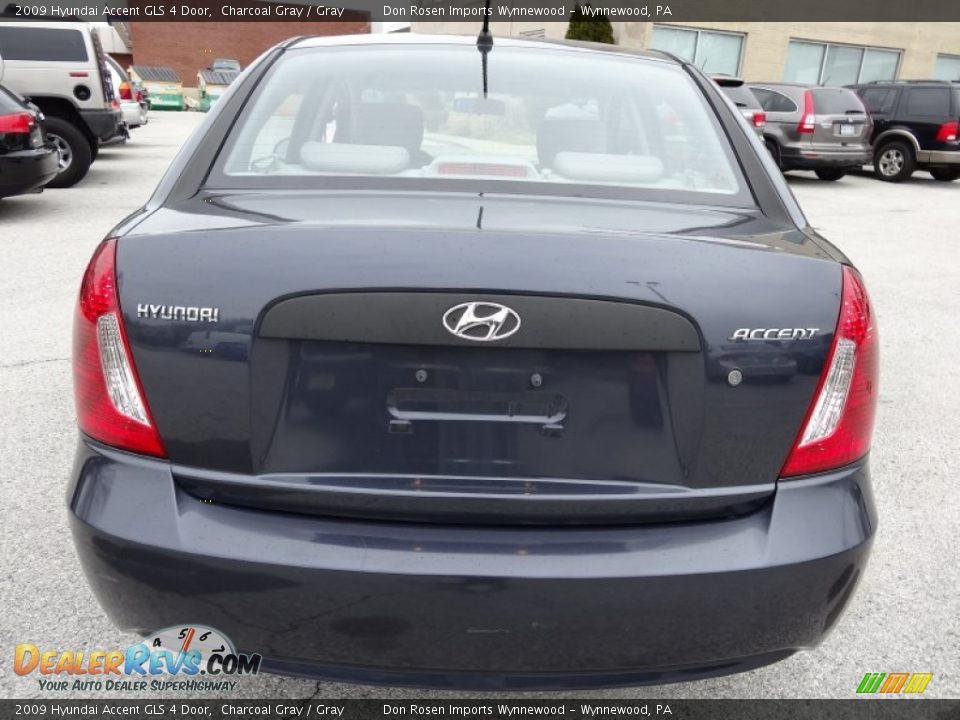 2009 Hyundai Accent GLS 4 Door Charcoal Gray / Gray Photo #10