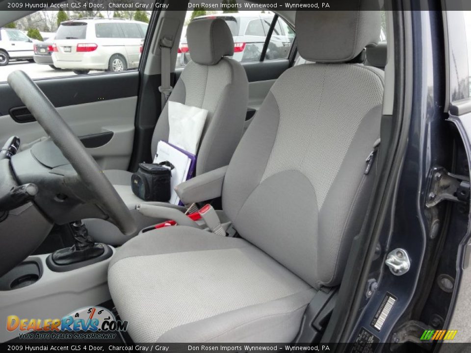 2009 Hyundai Accent GLS 4 Door Charcoal Gray / Gray Photo #16
