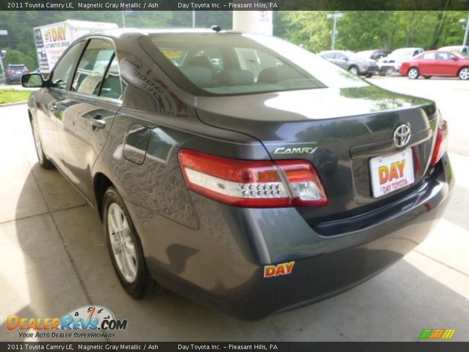 2011 Toyota Camry LE Magnetic Gray Metallic / Ash Photo #4