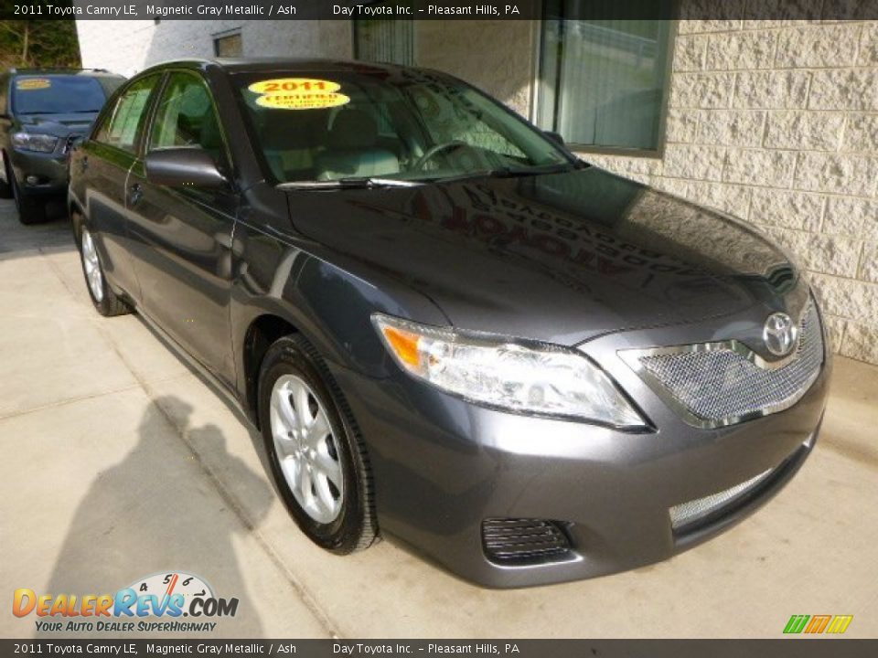 2011 Toyota Camry LE Magnetic Gray Metallic / Ash Photo #7