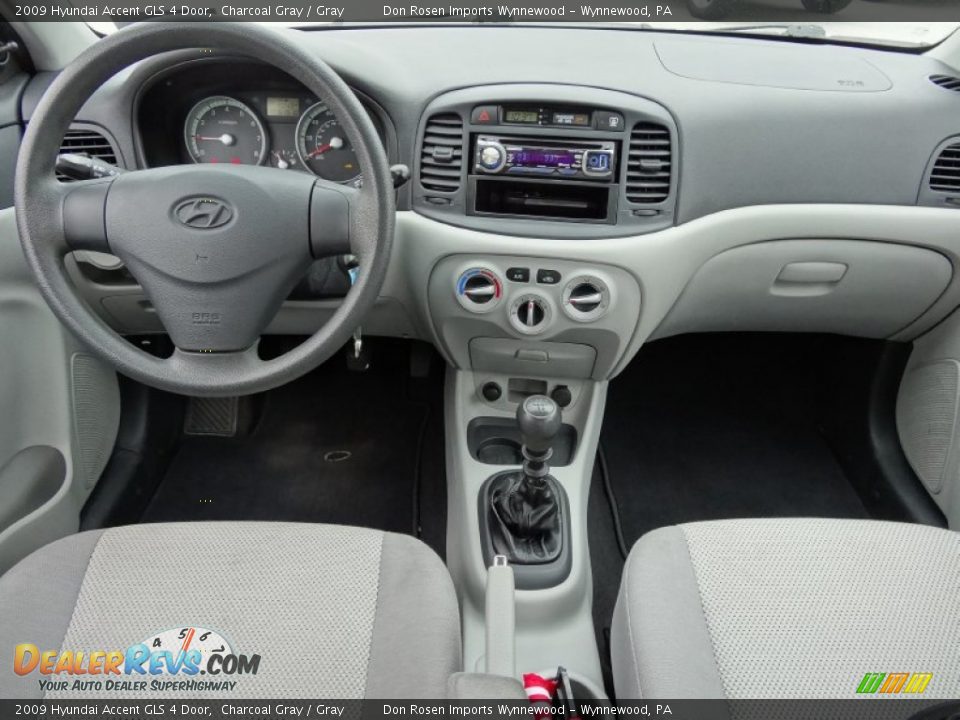 2009 Hyundai Accent GLS 4 Door Charcoal Gray / Gray Photo #25