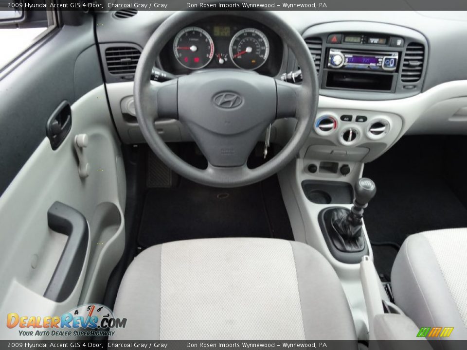 2009 Hyundai Accent GLS 4 Door Charcoal Gray / Gray Photo #26